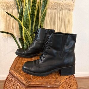 Black leather lace up boots with a chunky heel and a 90s grunge vibe 8.5